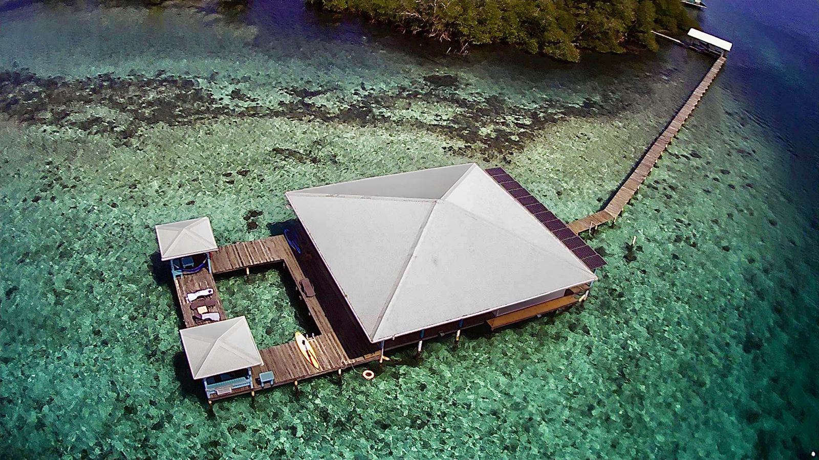 Aerial view of Casa Clearwater over the reef